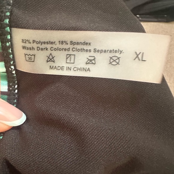 NWOT Bikini Print Bathing Suit- X-Large - Picture 4 of 5